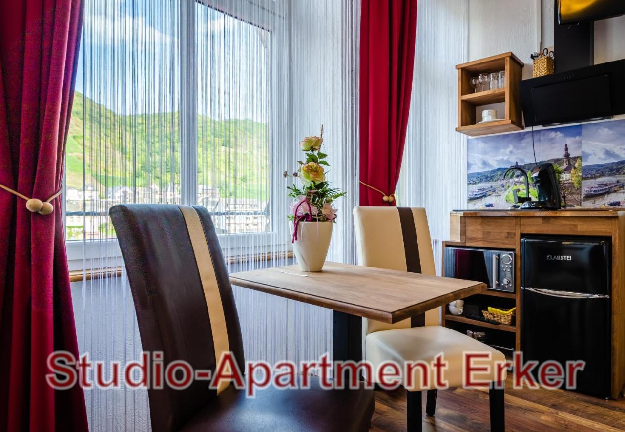 Moselunion - Aparthotel Landsknecht Кохем Екстер'єр фото